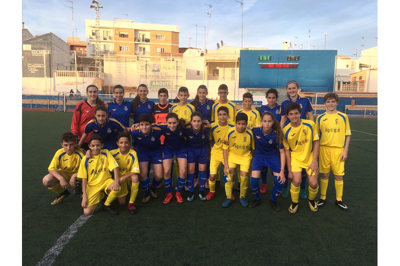 Ftbol: El Dnia A se impone a la Seleccin Valenciana femenina Sub 16 capitaneada por Fiamma
