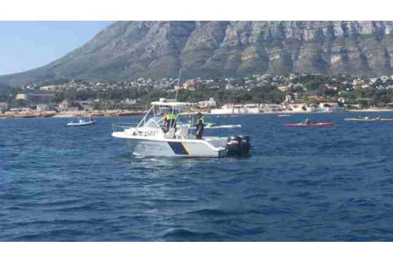 El Servicio de Vigilancia Martima de la Polica Local de Dnia interpone cuatro denuncias por pesca ilegal en aguas de la reserva marina del Cap de Sant Antoni