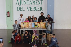 Caixes refugi per a rats penats en el Dia de lEducaci Ambiental a El Verger