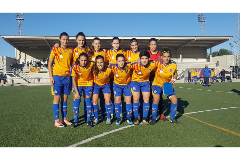 Ftbol: Las selecciones valencianas femeninas Sub 16 y Sub 18 entrenan en Dnia