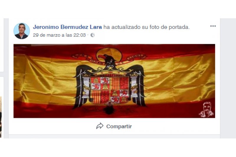 El alcalde de Tormos recibe crticas por utilizar la bandera franquista como imagen de portada de su Facebook