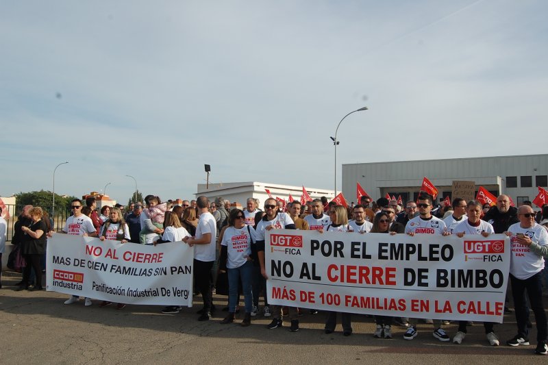 El teixit social i poltic de la Marina Alta recolza les reivindicacions dels treballadors de Bimbo davant del tancament de la factoria de El Verger