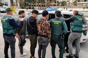 La Guardia Civil desarticula un grupo criminal dedicado a los robos en tiendas de telefona mvil