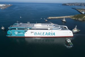 Baleria bota el primer fast ferry  del mundo con motores a gas natural