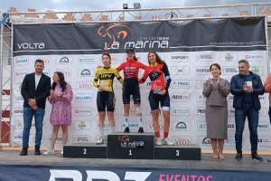 Leyre Almena simposa en el trofeu Vila dOndara de la Volta Ciclista Fmines 2024