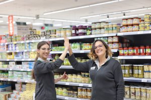 Masymas supermercats ofereix 250 llocs de treball per a reforar la plantilla durant l'estiu  