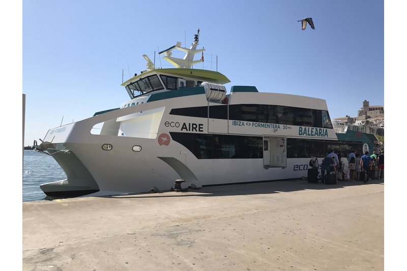 Los cuatro eco fast ferries de Baleria operan ya entre Eivissa y Formentera