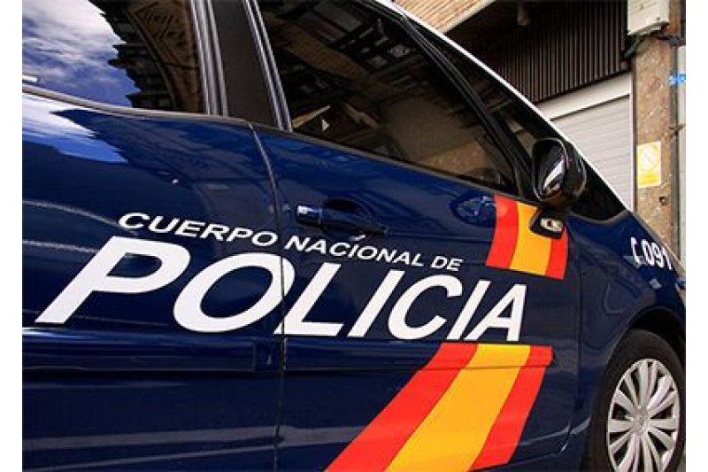 Una redada de la Polica Nacional en la sede del  Calpe Club de Ftbol acaba con 15 detenidos