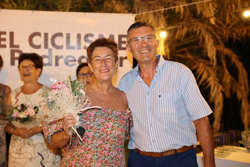 El Club Ciclista Pedreguer repassa la seua trajectria en la gala del 50 aniversari