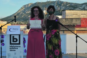 Matria rinde homenaje a la profesora Irene Ballester en el acto del Certamen Literario por la Igualdad de Gnero