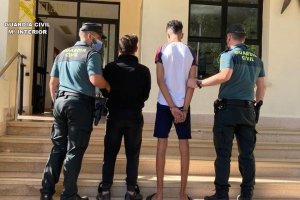 La Guardia Civil detiene a dos personas por un robo con violencia en Calp