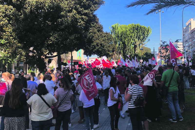 Los empleados de Banco Sabadell se movilizan contra el ERE
