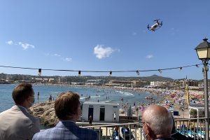 La Generalitat incluye a Xbia y Dnia en un plan pionero para frenar los ahogamientos en las playas con el uso de drones