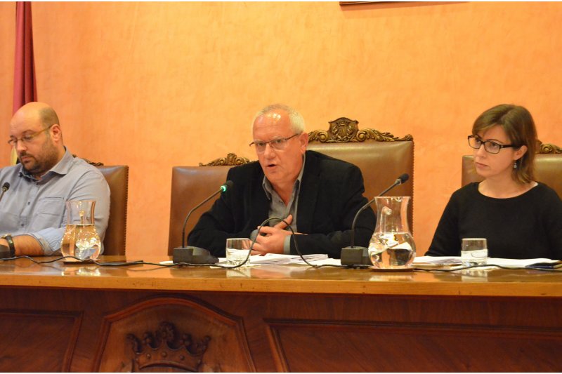 El Ayuntamiento de Dnia reclamar a Diputacin que subvencione el asfaltado del Cam del Cementeri y la rehabilitacin de Torrecremada
