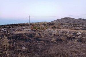 Los bomberos dan por controlado el incendio de la Vall d'Ebo 