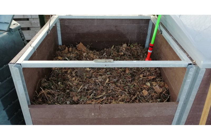 Orba saca el primer lote de compost generado con sus propios residuos