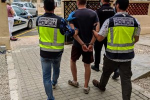 Un fugitivo de la justicia de Polonia ha sido detenido en un control policial