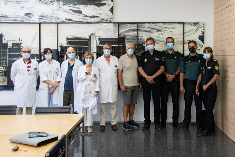 El Hospital de Dénia atiende diez víctimas  de pinchazos durante el fin de semana 