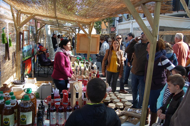 El mercat dOndara El tacte. Fet a la Marina visualitza les possibilitats de futur de la gastronomia i lartesania comarcal