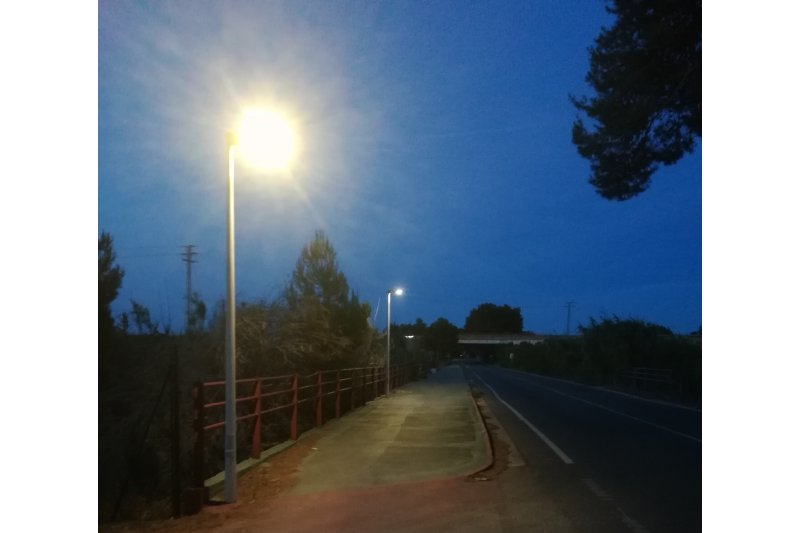 El Ayuntamiento de Ondara acomete el cambio completo de iluminacin en el carril bici de la carretera de Dnia