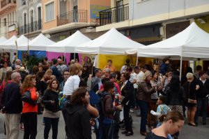 Més de setanta empreses i col·lectius culturals i socials ixen al carrer amb motiu de la Festa del Comerç de Pedreguer