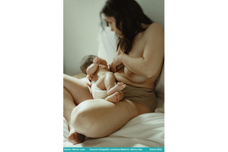 El Hospital de Dénia ofrece la exposición fotográfica de Lactancia Materna de Grup Nodrissa
