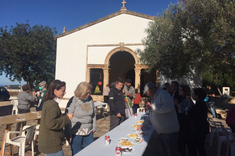 Los festeros de la ermita de Sant Joan despiden el ao con una sabrosa comida