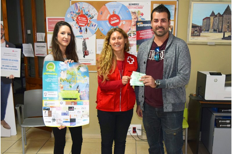 La fil Faciners de Xbia dona cuatro entradas de su espectculo a Cruz Roja