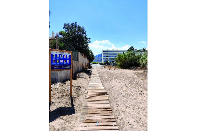 Inversin de casi 10.000 euros para colocar carteles en los accesos a las playas de Les Marines