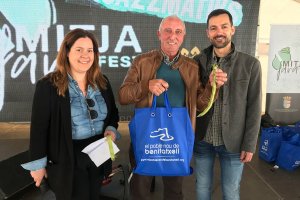 Tere Devesa i Gabriel Pastor guanyen dels concursos de la fava de Benitatxell