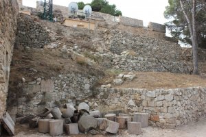 El Ayuntamiento de Dnia restaurar la zona de bancales de la Vila Vella del castillo