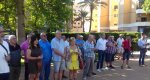 Comproms per Dnia torna a reunir a militants i simpatitzants davant lescultura de Jaume I per tal de demanar el vot i que el PSOE no mire cap a la dreta