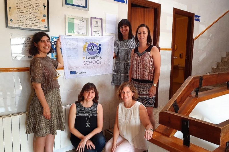El Ministerio de Educacin reconoce al colegio Paidos de Dnia por pertenecer a la red europea eTwinningSchools