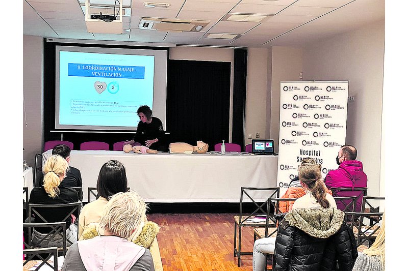 Marina Dénia y el Hospital San Carlos reanudan los talleres de reanimación pediátrica básica 