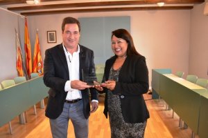 Visita de la alcaldesa de Santa Mara de Ostuma a Benissa