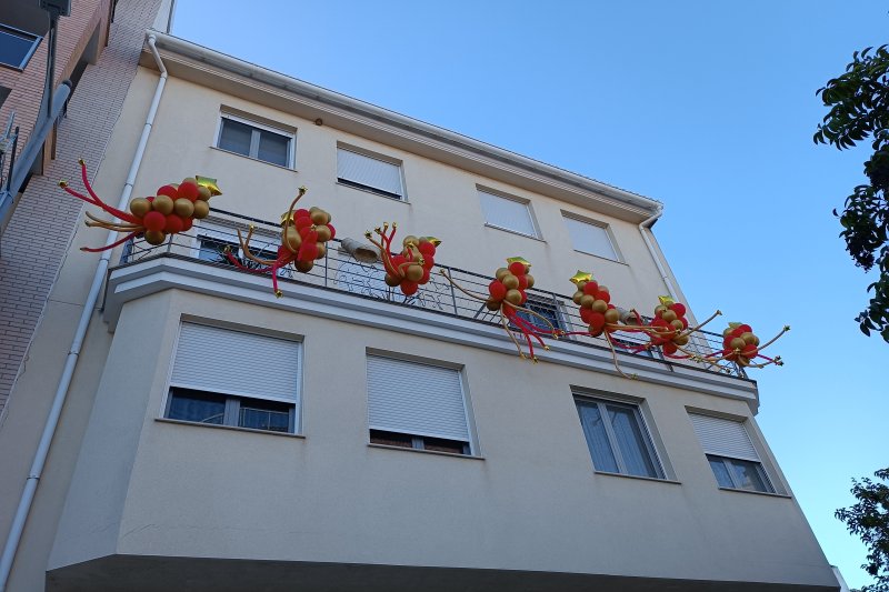 La Regidoria de Festes de Pego aconsegueix revitalitzar l’ambient nadalenc del municipi amb el primer concurs de façanes i balcons