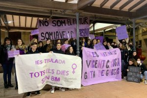 Comunitats educatives de la comarca se sumen a la manifestació del Dia de la Dona de Pedreguer