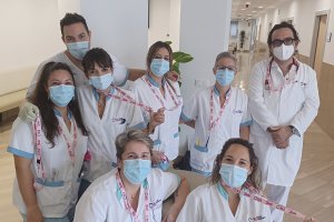 El hospital San Carlos de Denia, del Grupo HLA con motivo del Día Mundial contra el Cáncer de Mama te da unos consejos de como autoexplorarse las mamas