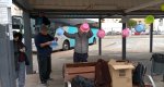 Gent de Dnia decora con orinales la estacin de autobuses para denunciar que no tiene aseos