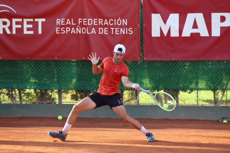 Sergi Pérez se curra un gran debut en casa en el torneo Orysol de Dénia