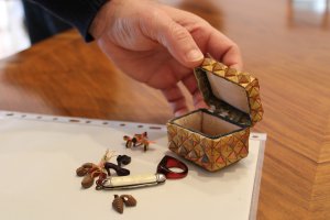 El archivo recibe un conjunto de miniaturas hechas por el dianense José Bañó durante su encarcelamiento en Alicante 