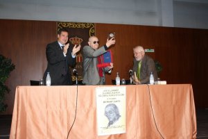 Benissa: Bernat Cap rep la medalla de plata del Consell Valenci de Cultura