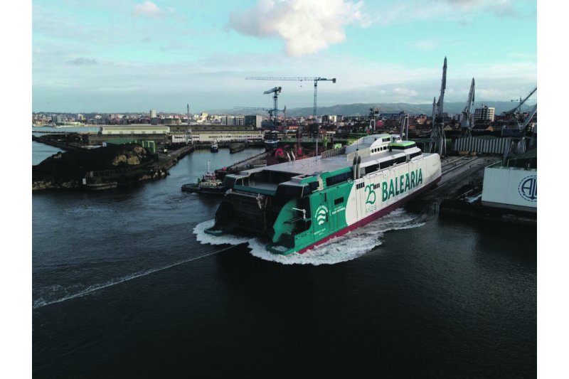  Baleària bota su segundo fast ferry propulsado a gas, con motores más potentes y mayor amplitud en los salones