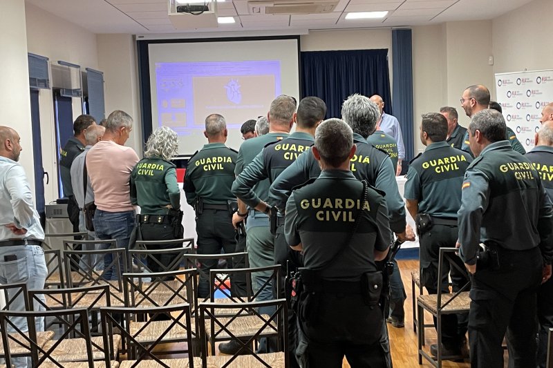 La Guardia Civil y la Policía Nacional participan en jornadas de RCP y manejo de desfibrilador