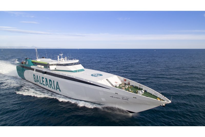 Baleria renueva los motores del fast ferry Ramon Llull para dotar de mayor ecoeficiencia y fiabilidad a la ruta Dnia-Formentera