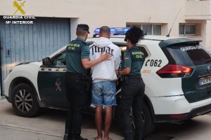 Una pelea con menores durante las fiestas de Sanet i Els Negrals acaba con siete detenidos 