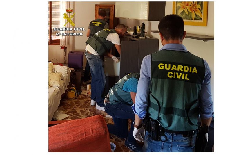 La Guardia Civil desarticula en Els Poblets un grupo criminal familiar dedicado al trfico de drogas