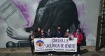 Lazos y reivindicacin en la plaza de Maria Cambrils conmemoran el Da Internacional contra la violencia de gnero en Pego