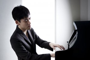 Recital de piano d'Haochen Zhang a l'Auditori Teulada Moraira