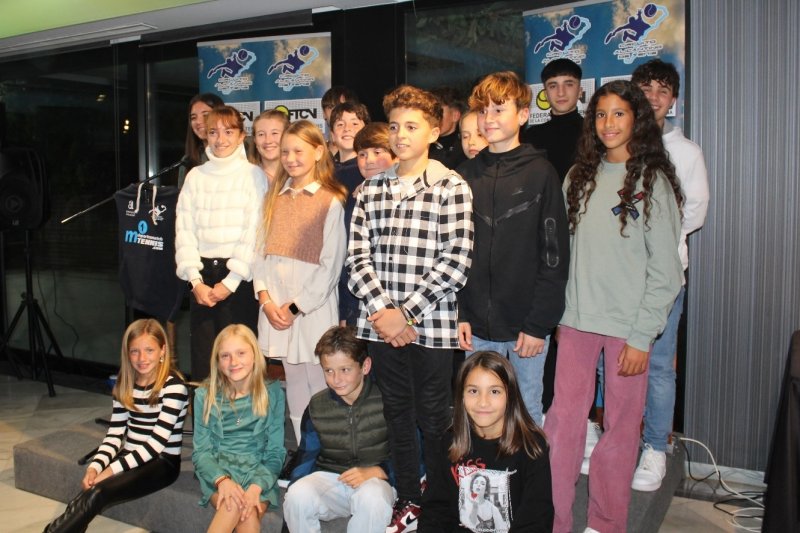 La escuela del Club de Tenis Dénia triunfa en la Gala de entrega de premios del Circuito Alicantino
